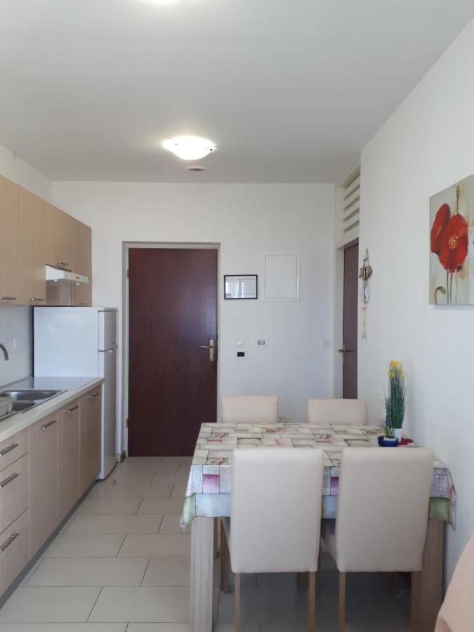 Agata Apartments โนวาลยา ภายนอก รูปภาพ