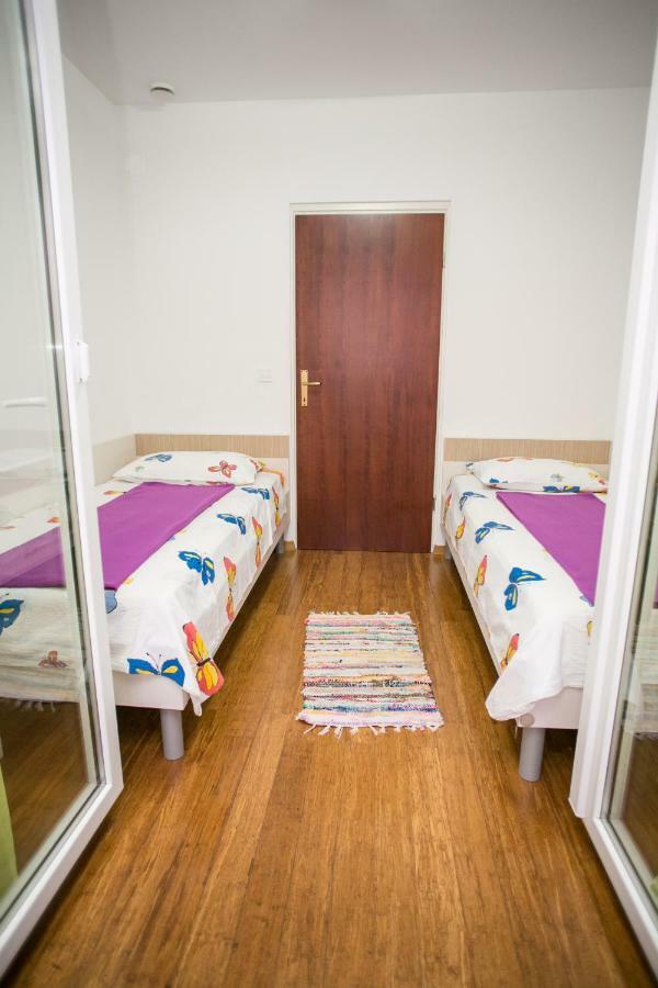 Agata Apartments โนวาลยา ภายนอก รูปภาพ